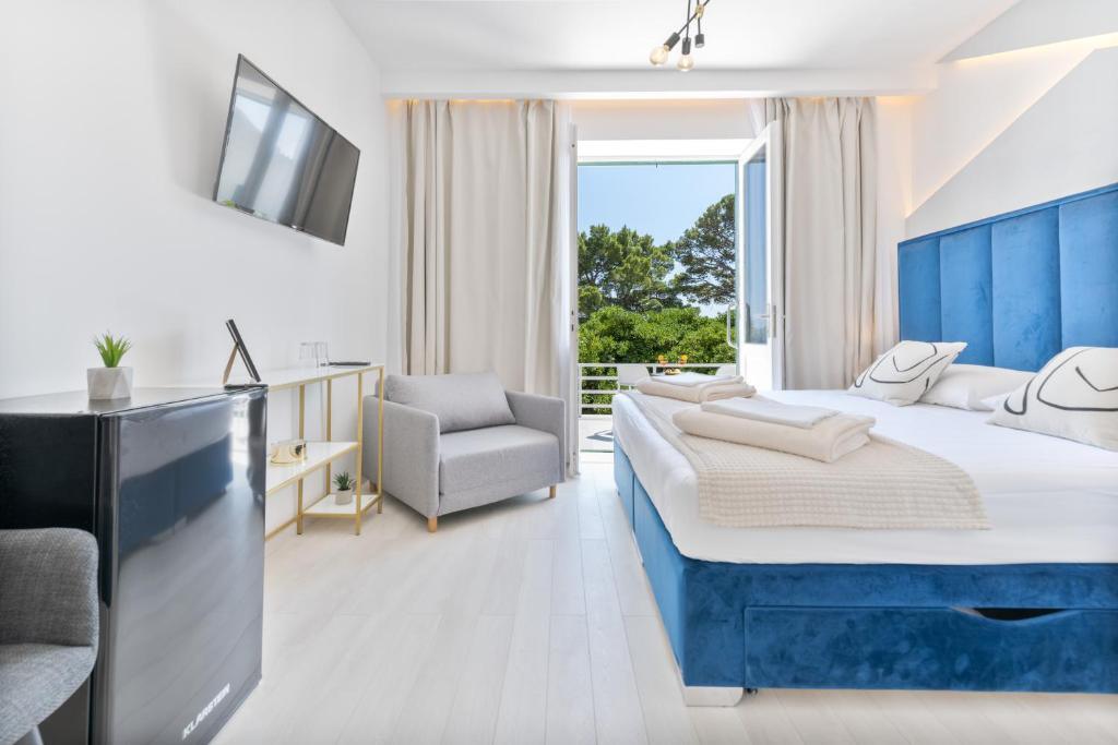 Aurora Beachfront Luxury Rooms&Suites, Brela - photo 3
